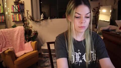 Snapshot of chrysanthulu chatting on October 2025 05:28:02 AM Chrys online show from October 2025 05:28:02 AM