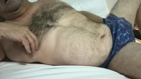 Snapshot of chubbeebear chatting on December 2025 06:12:01 PM lOOking4me online show from December 2025 06:12:01 PM