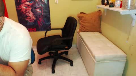 Snapshot of chubby_sex96 chatting on February 2025 02:16:01 PM kate online show from February 2025 02:16:01 PM