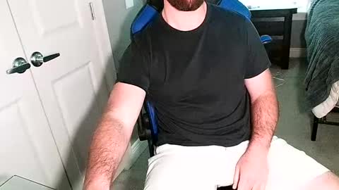 Snapshot of chuck0781 chatting on October 2025 06:50:01 PM chuck online show from October 2025 06:50:01 PM