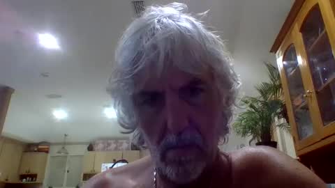 Snapshot of chuck354139 chatting on October 2025 06:33:01 AM chuck354139 online show from October 2025 06:33:01 AM
