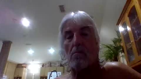 Snapshot of chuck354139 chatting on October 2025 01:39:01 AM chuck354139 online show from October 2025 01:39:01 AM