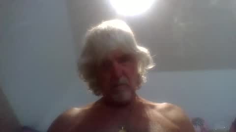 Snapshot of chuck354139 chatting on November 2025 09:04:02 PM chuck354139 online show from November 2025 09:04:02 PM