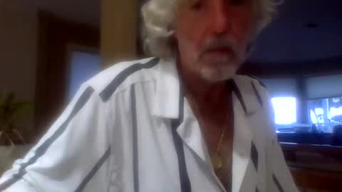 Snapshot of chuck354139 chatting on November 2025 10:51:01 PM chuck354139 online show from November 2025 10:51:01 PM