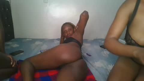 chyna_baibe online show from September 2025 12:05:02 PM