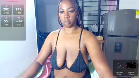 Snapshot of ciaraebonyxxx chatting on October 2025 09:00:01 AM ciaraebonyxxx online show from October 2025 09:00:01 AM