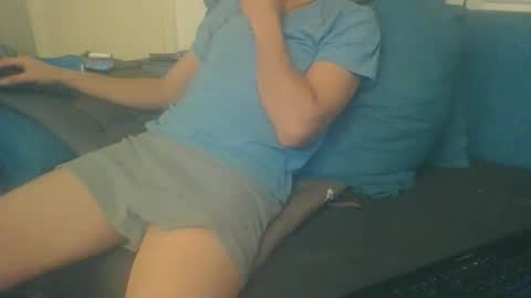 LO11 online show from September 2025 06:35:01 PM