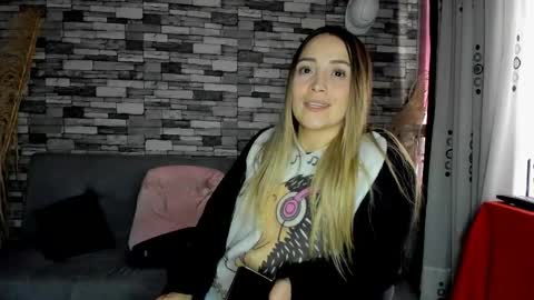 Ciindy Lovers online show from October 2025 07:56:02 PM