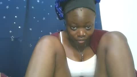 Snapshot of cilia_petite chatting on October 2025 07:01:02 PM cilia petite online show from October 2025 07:01:02 PM