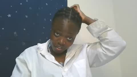 Snapshot of cilia_petite chatting on October 2025 02:52:02 PM cilia petite online show from October 2025 02:52:02 PM