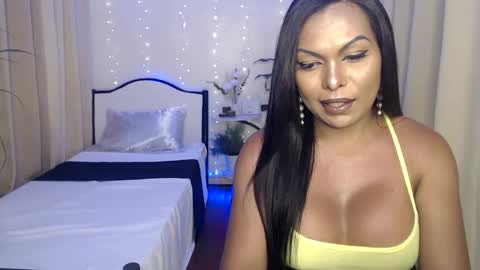 Snapshot of cindyts09 chatting on March 2025 03:39:01 PM Cindy online show from March 2025 03:39:01 PM