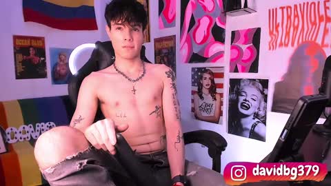 David     Independent Model online show from March 2025 06:05:02 AM