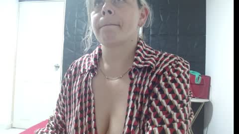 cinthia1609 online show from January 2025 12:00:02 AM
