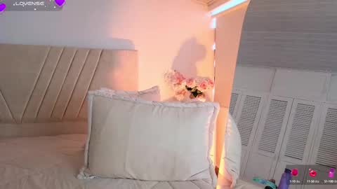 cinthia_cf online show from March 2025 03:12:02 PM