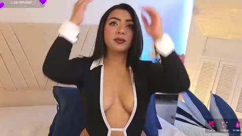 cinthia_cf online show from September 2025 03:01:02 PM