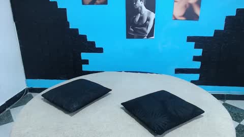 Cinthya online show from October 2025 04:18:01 PM