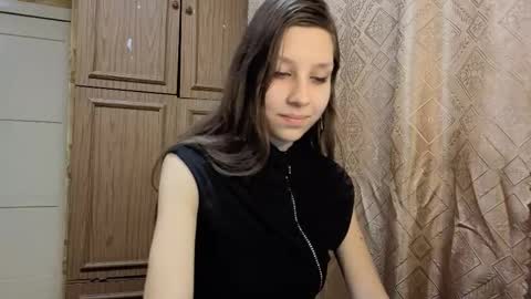 Snapshot of cirabonnet chatting on November 2025 11:10:01 PM Lisa Salivan online show from November 2025 11:10:01 PM