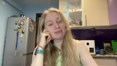 citrusblissss online show from September 2025 12:07:01 PM