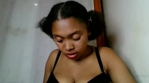 ckamilla45 online show from September 2025 07:19:01 AM