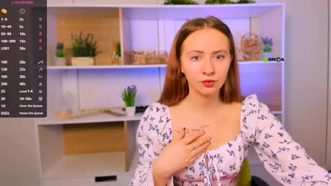 Claire online show from September 2025 08:25:01 AM