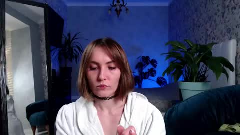 Clara online show from February 2025 06:10:02 PM