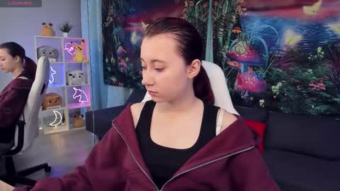 Snapshot of clarabenson chatting on September 2025 06:11:02 PM clarabenson online show from September 2025 06:11:02 PM