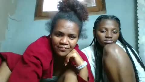 clarisse98 online show from October 2025 05:15:01 AM