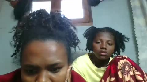 clarisse98 online show from October 2025 03:43:02 AM