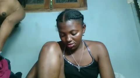 clarisse98 online show from October 2025 07:04:02 PM