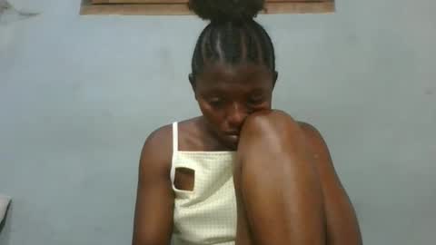 clarisse98 online show from November 2025 05:40:01 AM