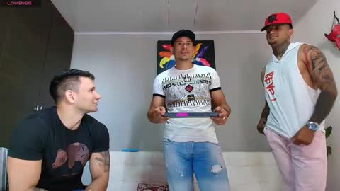 Juanpaindependent model online show from December 2024 08:49:02 PM