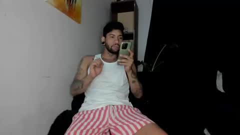 clark_tommy11 online show from December 2024 01:25:02 AM