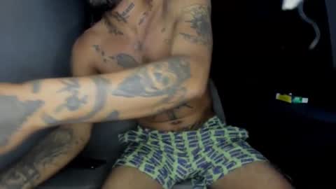 clark_tommy11 online show from December 2024 10:44:02 AM