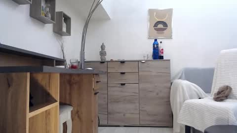 Snapshot of classy_medeeea chatting on January 2025 05:17:02 AM Deea xxx online show from January 2025 05:17:02 AM