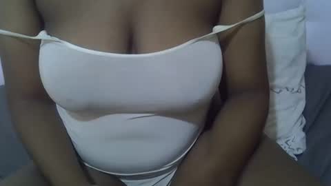 Snapshot of classy_zoey chatting on October 2025 08:10:01 AM classy_zoey online show from October 2025 08:10:01 AM