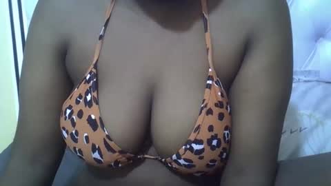 Snapshot of classy_zoey chatting on October 2025 08:12:01 AM classy_zoey online show from October 2025 08:12:01 AM