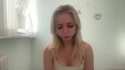 ClaudiaGold online show from September 2025 05:40:01 AM