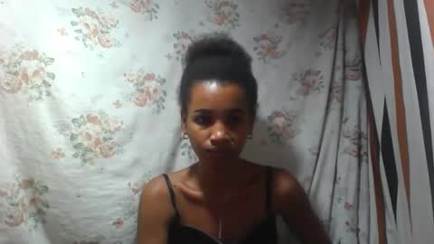 Snapshot of claudiannah chatting on November 2025 06:09:02 PM claudianne online show from November 2025 06:09:02 PM