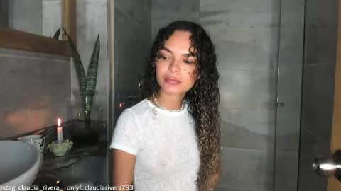 Claudia Rivera online show from September 2025 10:59:02 PM