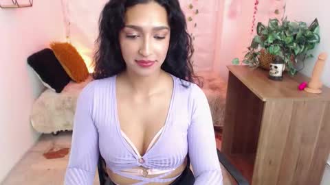 Cleo  online show from September 2025 11:26:01 PM