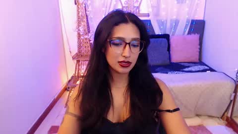 Cleo  online show from September 2025 10:32:02 PM