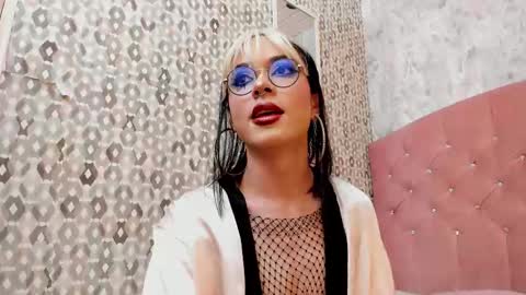 Snapshot of cleo_nilee chatting on October 2025 04:57:02 AM cleo online show from October 2025 04:57:02 AM