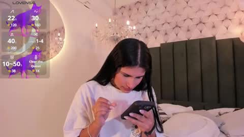 Cleopatra online show from January 2025 07:35:01 PM