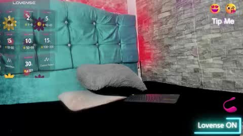 cloe66 online show from October 2025 02:26:01 PM