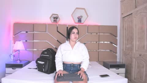 Cloe Online de 600 a 1400 online show from January 2025 11:32:02 AM