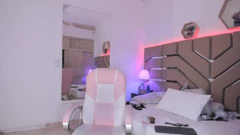 Cloe Online de 600 a 1400 online show from March 2025 07:42:02 PM