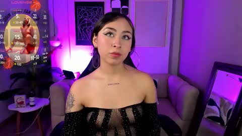 Snapshot of cloe_martinez_ chatting on October 2025 02:00:02 AM Cloe online show from October 2025 02:00:02 AM