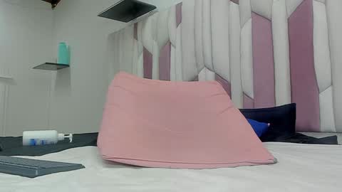 Cloe  Stanfort online show from January 2025 01:15:01 AM