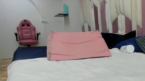 Cloe  Stanfort online show from January 2025 01:18:01 AM