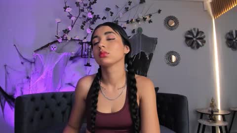 Snapshot of cloe_taylor__ chatting on October 2025 03:30:01 AM CLOE online show from October 2025 03:30:01 AM